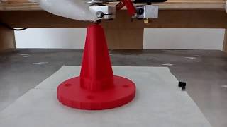 3D nyomtatott alkatrész filament tartóhoz.