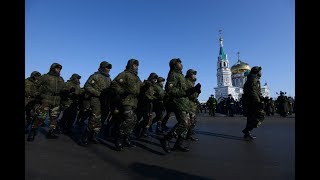 Военные из Анголы станцевали на Соборной площади в Омске