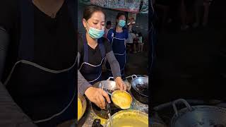 แม่ค้าขยันจัง แม่จงขนมเบื้องญวนบ้านไผ่ #thaistreetfoods