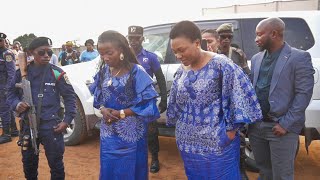 ENTREE TRIOMPHALE DES MUSICIENNES GOSPEL TANZANIENNES MARTHA ET SOLANGE AU STADE AMANI DE BUNIA