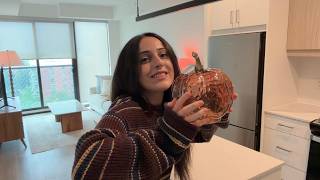 decorating my girl apartment for fall (for the first time)
