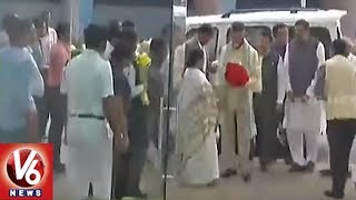 Andhra CM Chandrababu Naidu Meets Mamata Banerjee At Nabanna | Anti-BJP Alliance | V6 News