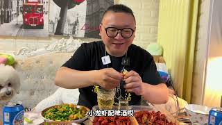 一个路边小馆子，在北京开店20年？只卖传统麻辣小龙虾，味道如何