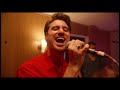 float away (live in a room)
