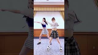 TWICE先輩の #SETMEFREE Challenge❤‍🔥#TWICE #트와이스 @twice_tiktok_official#AYAKA #MIIHI #NiziU