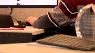 Holiday shopping scams target seniors as Christmas approaches