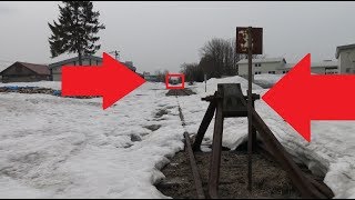 廃線が濃厚となった札沼線の終端新十津川駅のエンドレールから見た停車中のキハ40系