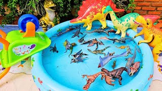 Learn Dinosaur Names with Toys: QUETZALCOATLUS, PACHYRHINOSAURUS, KRONOSAURUS, AND MORE!