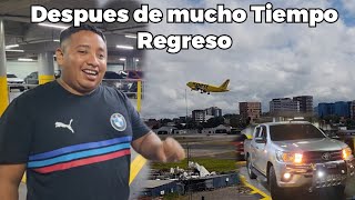 Vamos Al Aeropuerto Internacional A Esperar A Una Persona muy Especial