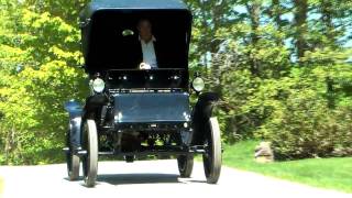 1901 Baker Electric Car - at 25 mph