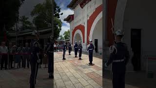 大太陽下交接🫡精神抖擻交接儀式上哨🎉🇹🇼國民革命忠烈祠(臺北忠烈祠) 空軍儀隊禮兵🇹🇼