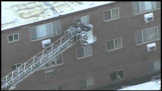 Raw Video: FBI Search Alleged Gunman's Apartment