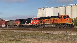 BNSF H-KCKTPL with CN Rebuild \u0026 Warbonnet at Saginaw, TX (December 8, 2024)