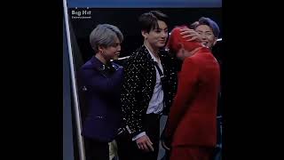he can't see taehyung crying 🥺💜#bts #army #shorts