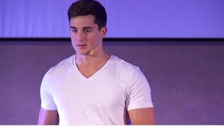 How I survived as professor on the runway and model in the classroom | Pietro Boselli | TEDxLUISS