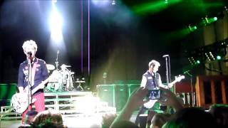 Green Day - Burnout (Live @ Irvine, California) [Multi-Cam] HD