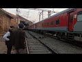 02925 bandra terminus_ amritsar l.h.b pashsim express covid 19 with wap 7 locomotive