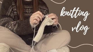 a week of knitting | knitting vlog 02 | baby knits \u0026 sunday socks