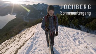 Jochberg, Bayerischen Voralpen - Winterwanderung über Blankeis zum Sonnenuntergang auf den Gipfel