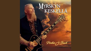 Myrskyn keskellä