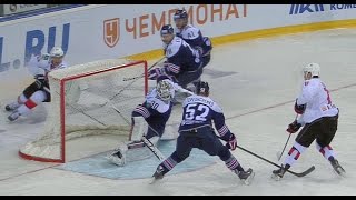 Шикарный сэйв 18-летнего Самсонова / 18-year-old youngster Samsonov makes huge save