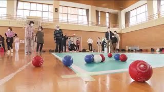 体育の日　改め”スポーツの日”　パラ競技・ボッチャを体験　小学生から８７歳まで魅力を体感＜福島県＞ (22/10/10 19:34)