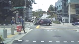 30aug2019 junction of bencoolen \u0026 bras basah road  foodpanda rider beating red light \u0026 got knocked