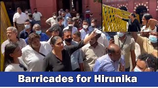 Barricades for Hirunika