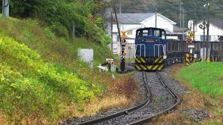 岩手開発鉄道　長安寺駅　石灰石輸送列車の行き違い　2