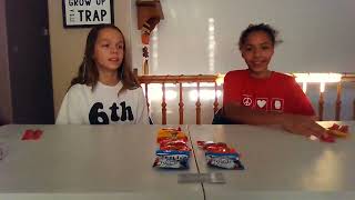 Money trivia game Sister VS Sister