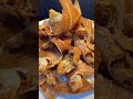 香酥入味，连鱼骨都可以吃的炸鲫鱼。pescado frito .asian food