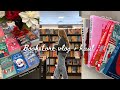 Bookstore vlog: shop with me for new books + Christmas book haul!!