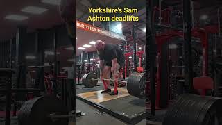 Yorkshire based Strongman Sam Ashton 300kg x3 reps deadlift.....6 feet 5 tall King of the North 2023