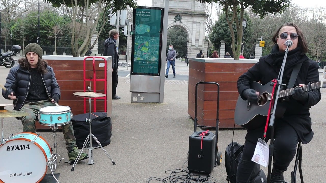 introducing from Brazil... Camila Cobe with an excellent cover of "Feeling Good" by Nina Simone.