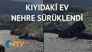 @NTV ABD’de sel bir evi nehre düşürdü