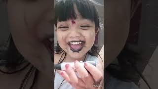 এনেকৈ কোনে কোনে makeup লগাই বাৰু