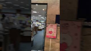 ISETAN の紀伊国屋書店さんに僕が書いた : ちょいワルオヤジのバンコク日記 : が置いてあるかどうか❣️^_^👍