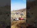 遼寧一越野車網紅打卡地翻滾下坡　乘客疑從車內甩出遭輾斃