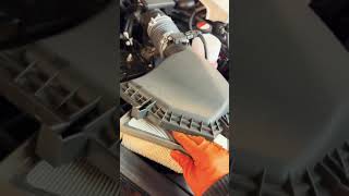 Lexus IS300h air filter replacement #lexusis300h #airfilter #location #maintenance #mechanic