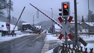 Spoorwegovergang Bestwig (D) // Railroad crossing // Bahnübergang