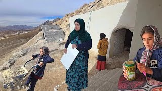 Beautiful View of Grandma's Dream House: Grandma and two orphans' efforts to complete the cave