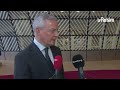 « calmez vous » bruno le maire tente de rassurer les marchés après la faillite de sbv