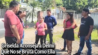 Delmi Y Jonathan Se Besarón|Griselda Aconseja a Delmi Que No se Vaya de Boca Como Ella.