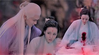 Fengjiu cut his heart with his sword. The emperor hugged him. How moved!