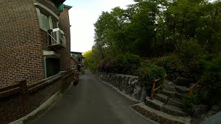 VR scenery of the garden complex, a small village in the mountains in quiet and leisurely Seoul.