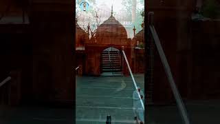 Golden Mosque in Delhi || 1751AD Mosque || Sunehri Masjid #shorts  #satisfying #delhi