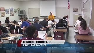 CCSD needs to fill more than 1,000 openings
