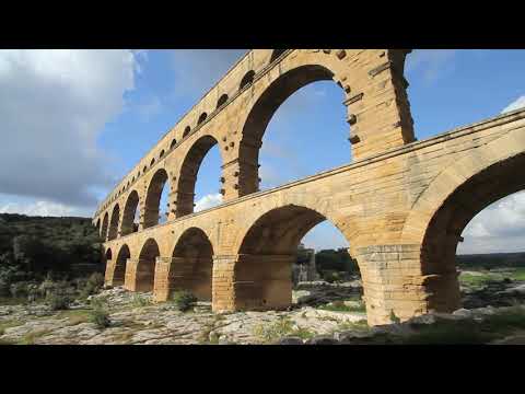 How would you describe Roman architecture?