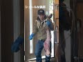 狩猟した肉を小屋に干すシュールなショート