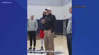 Legendary UConn coach Jim Calhoun speaks to men’s basketball team ahead of Sweet 16